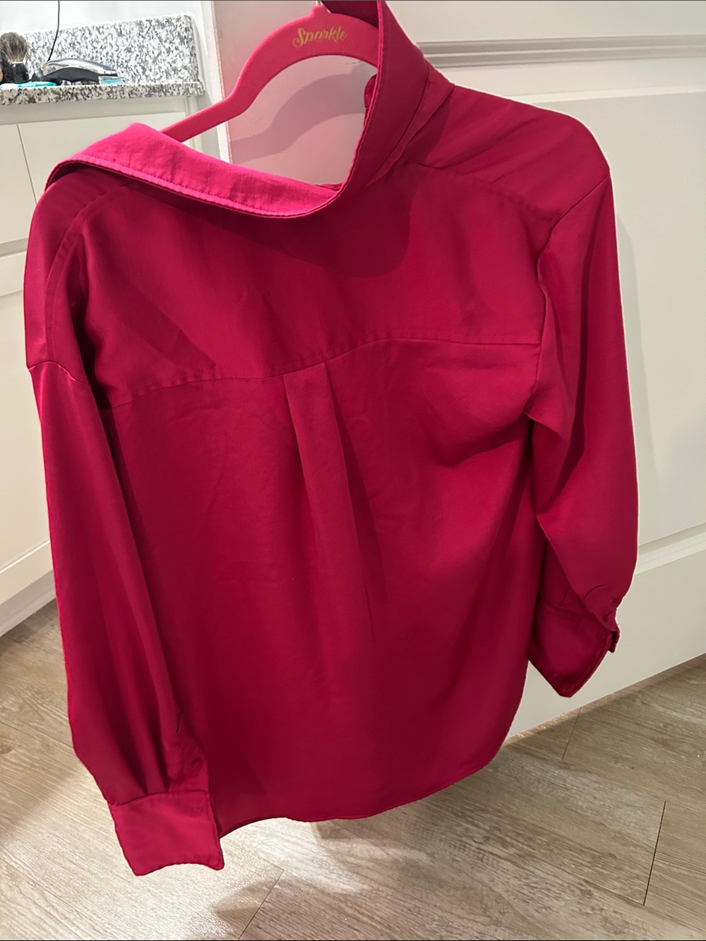 Women’s Fuchsia Button-Front Blouse! - Picture 2 of 3